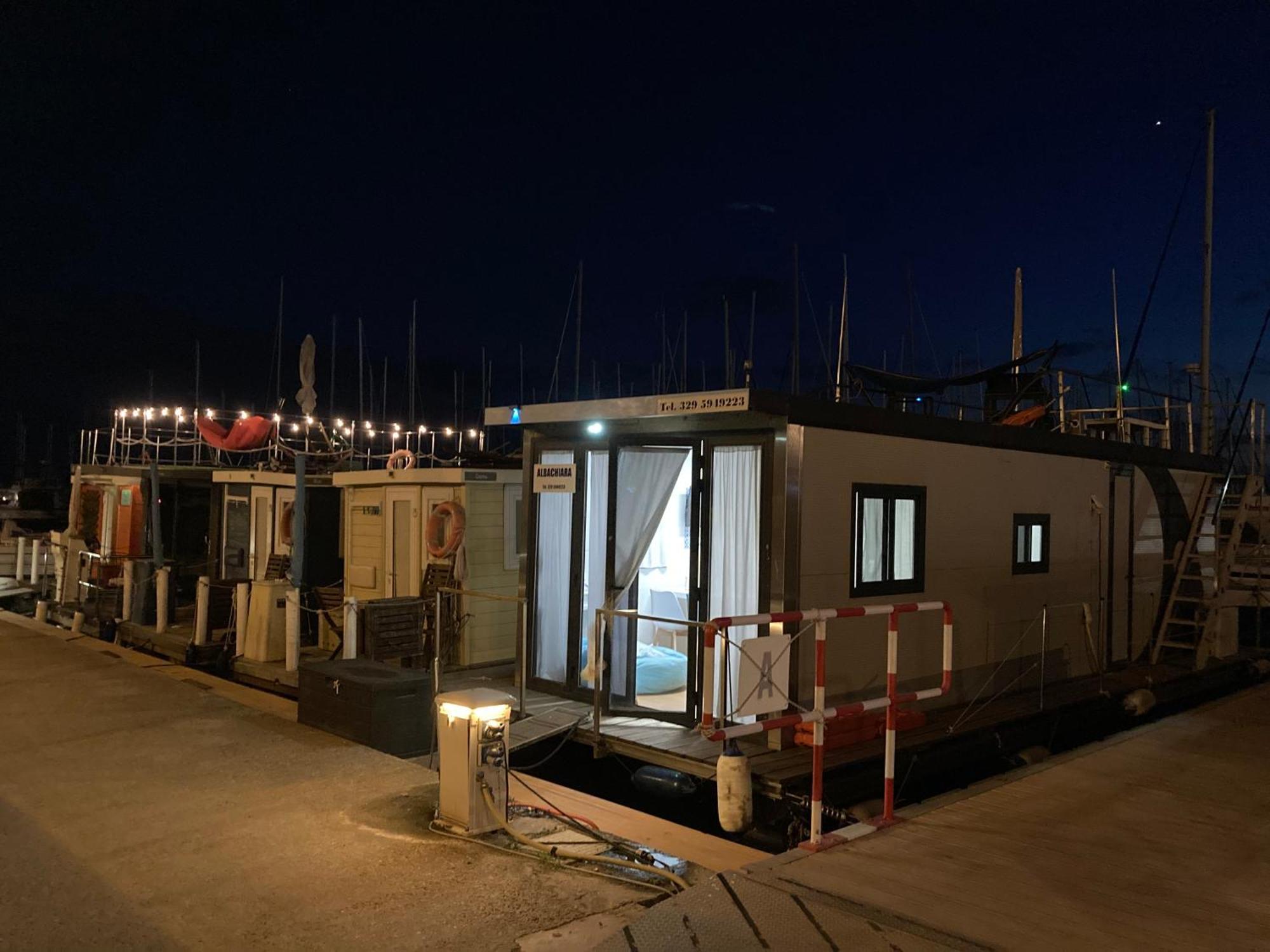 Houseboat Sardinia Suite Каляри Екстериор снимка